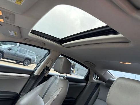 Used 2017 Honda Civic EX-L image 16