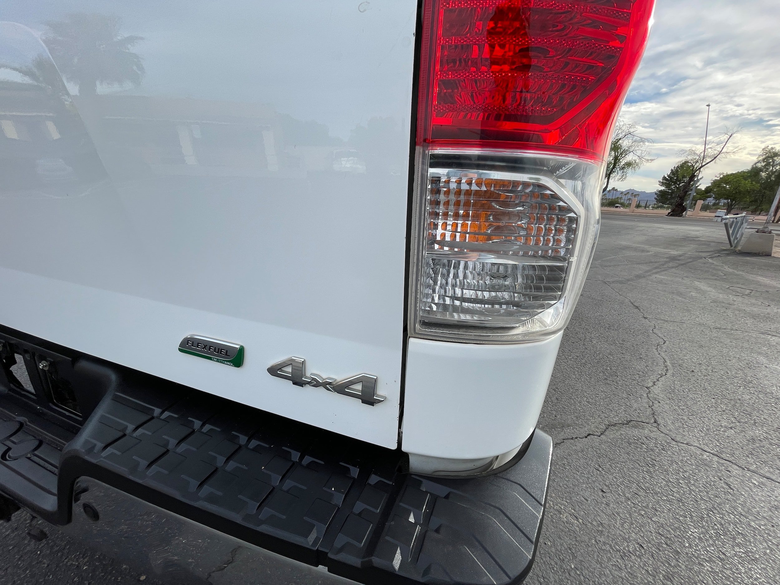 Used 2013 Toyota Tundra 4x4 Double Cab w/ TRD Off-Road Pkg image 23