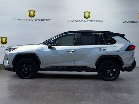 Used 2020 Toyota RAV4 XSE image 2