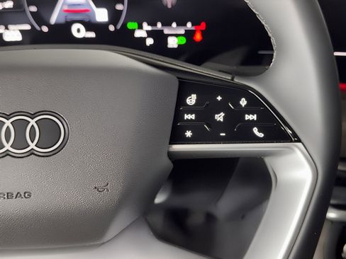 New 2025 Audi Q5 Premium image 22