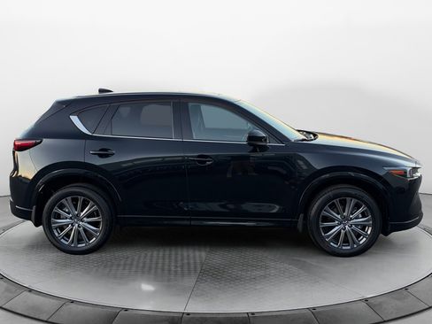 New 2025 MAZDA CX-5 Signature image 8