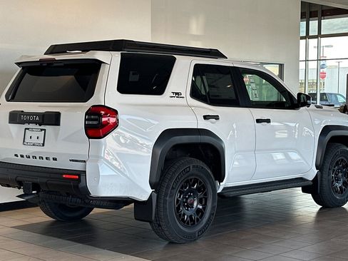 New 2026 Toyota 4Runner TRD Off-Road Premium AWD/4WD image 5