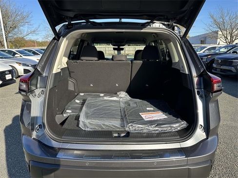 New 2026 Nissan Rogue SV image 12