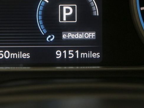 Used 2023 Nissan Leaf SV Plus image 29