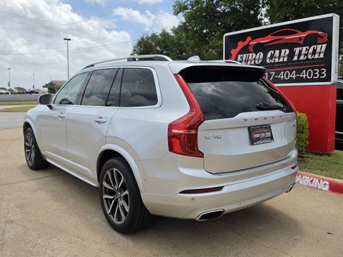 Used 2018 Volvo XC90 T6 Momentum w/ Convenience Package AWD/4WD image 3