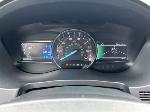 Used 2017 Ford Explorer Limited w/ Equipment Group 301A FWD image 16