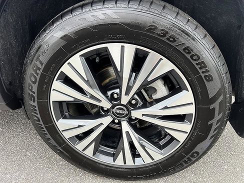 Certified 2023 Nissan Rogue SV w/ SV Premium B Package FWD image 10