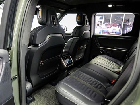 Used 2022 Rivian R1T Launch Edition image 41