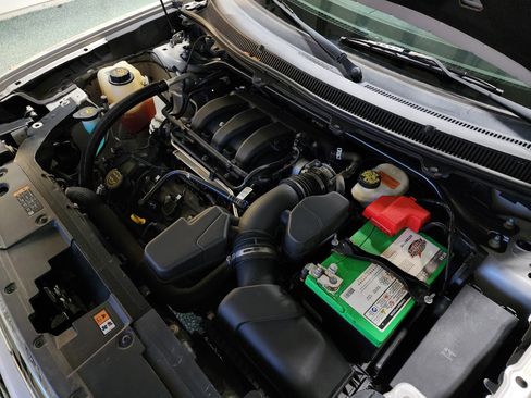 Used 2019 Ford Flex SE image 39