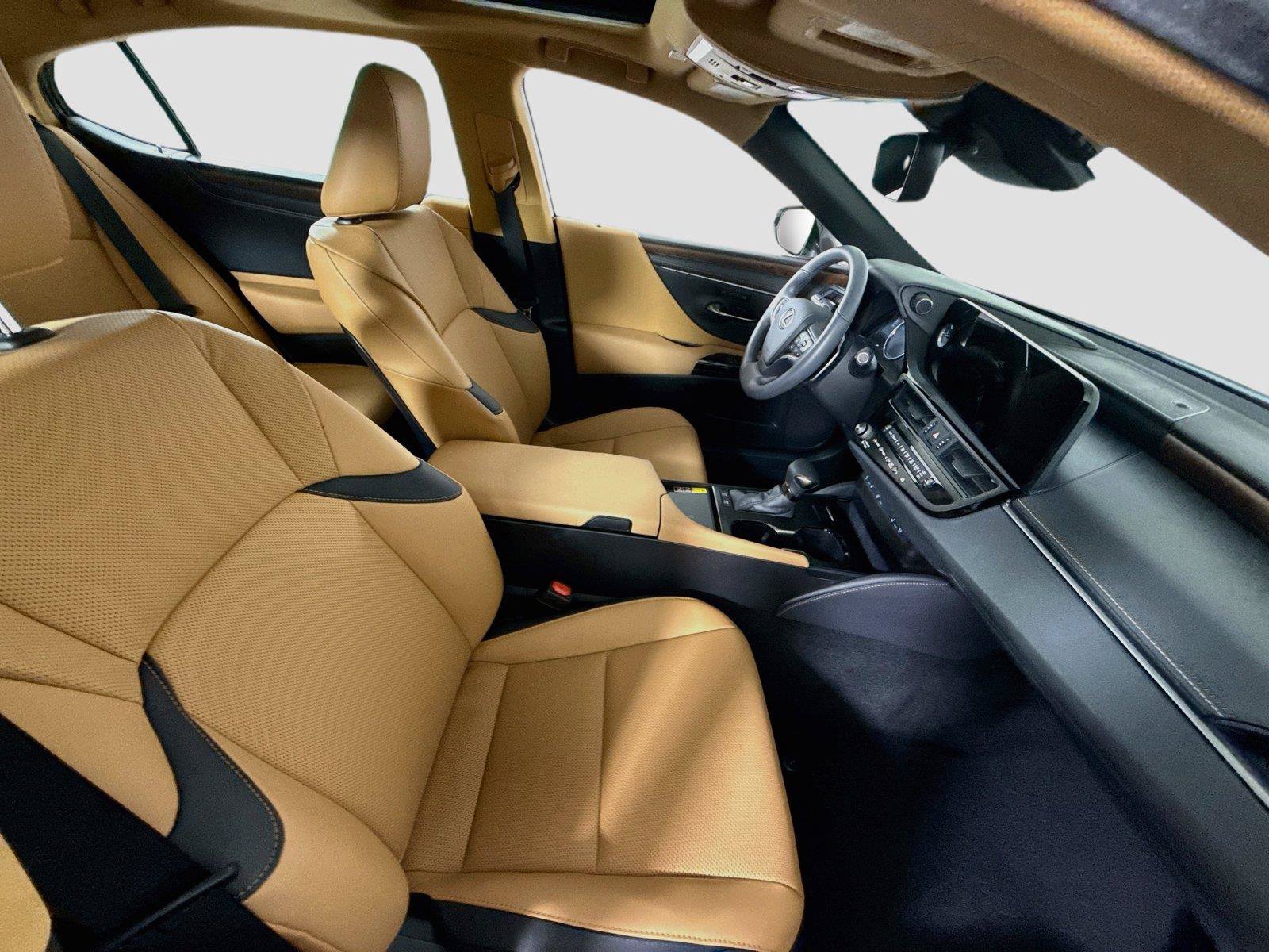 Used 2024 Lexus ES 300h w/ Premium Package FWD image 29