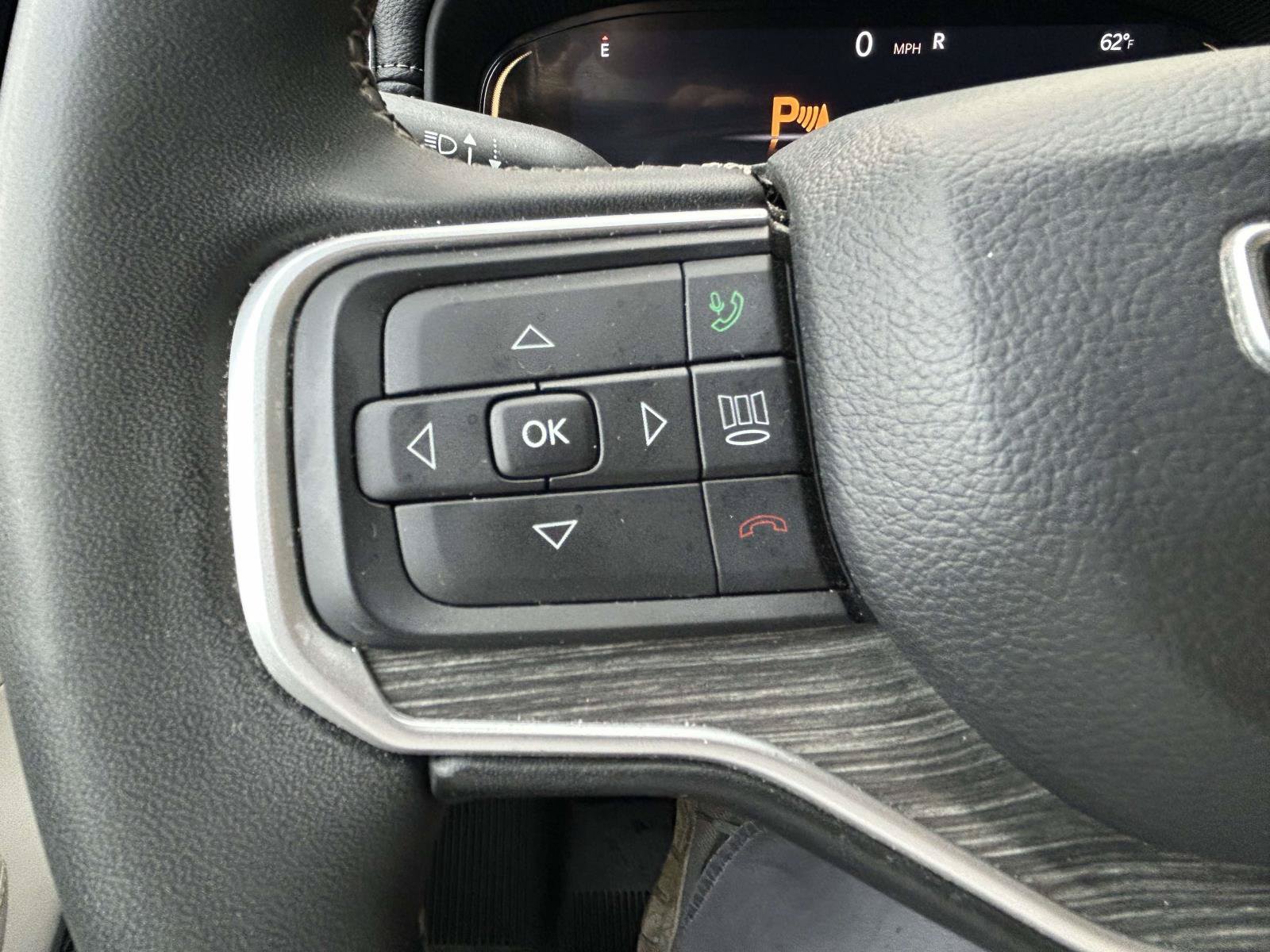 Used 2024 Jeep Wagoneer L Series II w/ Flexible Seating Group RWD image 25