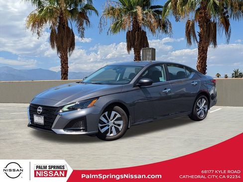 Used 2025 Nissan Altima 2.5 S FWD image 1