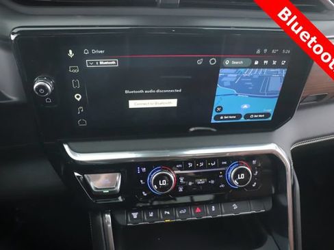 Used 2026 GMC Sierra 2500 Denali Ultimate w/ LPO, Black Badging Package AWD/4WD image 26