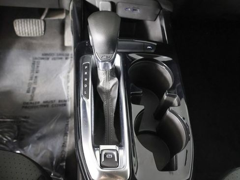 Used 2025 Chevrolet Trax LT FWD image 40