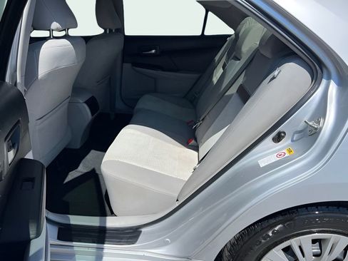 Used 2014 Toyota Camry LE FWD image 9