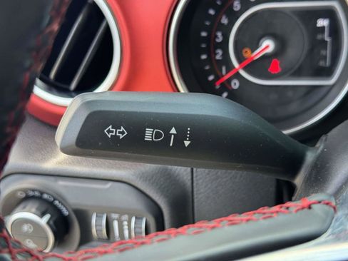 Used 2020 Jeep Gladiator Rubicon AWD/4WD image 21