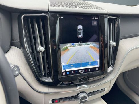 Used 2023 Volvo XC60 B5 Ultimate image 25