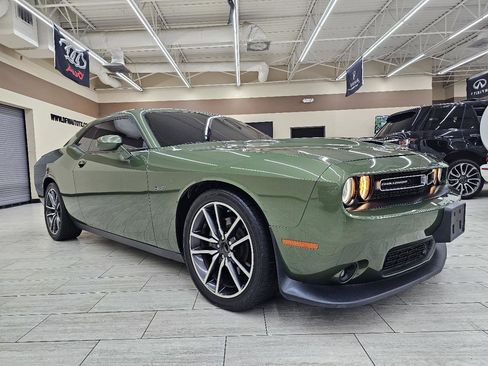 Used 2023 Dodge Challenger R/T w/ Plus Package RWD image 4