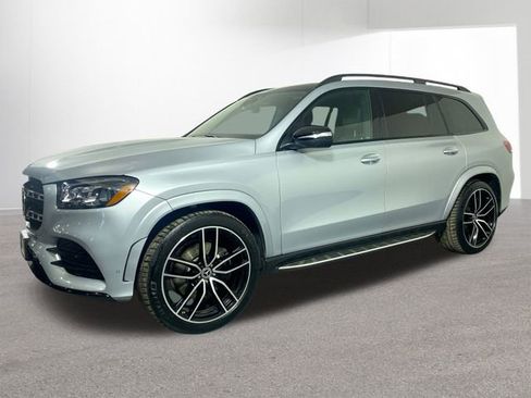 Used 2023 Mercedes-Benz GLS 450 4MATIC image 2