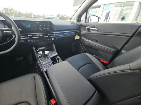 New 2026 Kia Sportage EX FWD image 25