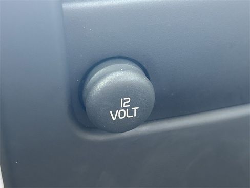 Used 2018 Volvo S60 T5 Inscription Platinum image 24