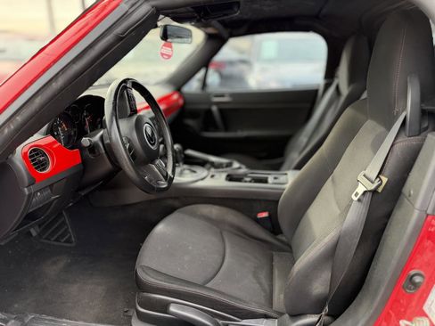 Used 2015 MAZDA MX-5 Miata Club image 7