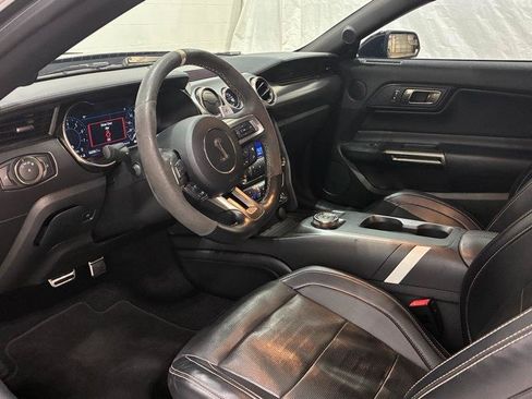 Used 2020 Ford Mustang Shelby GT500 w/ Technology Package RWD image 18