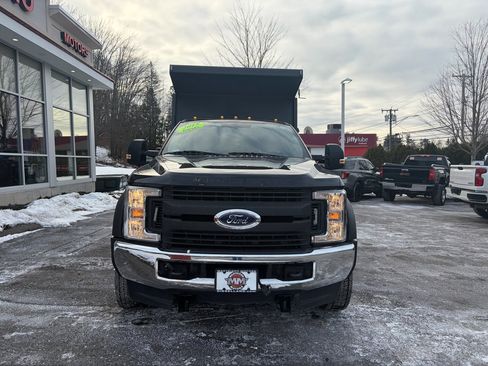 Used 2018 Ford F550 4x4 Regular Cab Super Duty image 3
