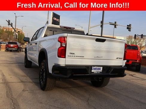 Used 2024 Chevrolet Silverado 1500 ZR2 image 6