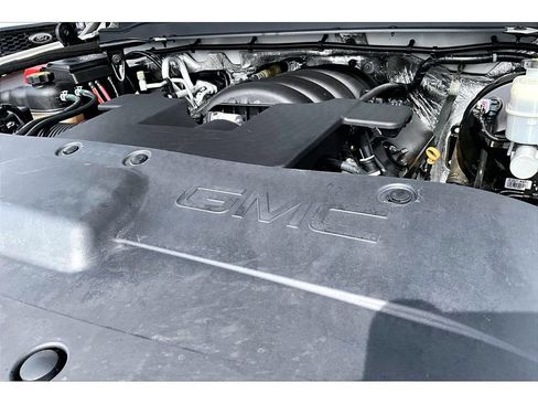Used 2018 GMC Yukon XL Denali w/ Denali Ultimate Package AWD/4WD image 32