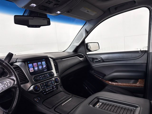 Used 2018 Chevrolet Tahoe Premier AWD/4WD image 32
