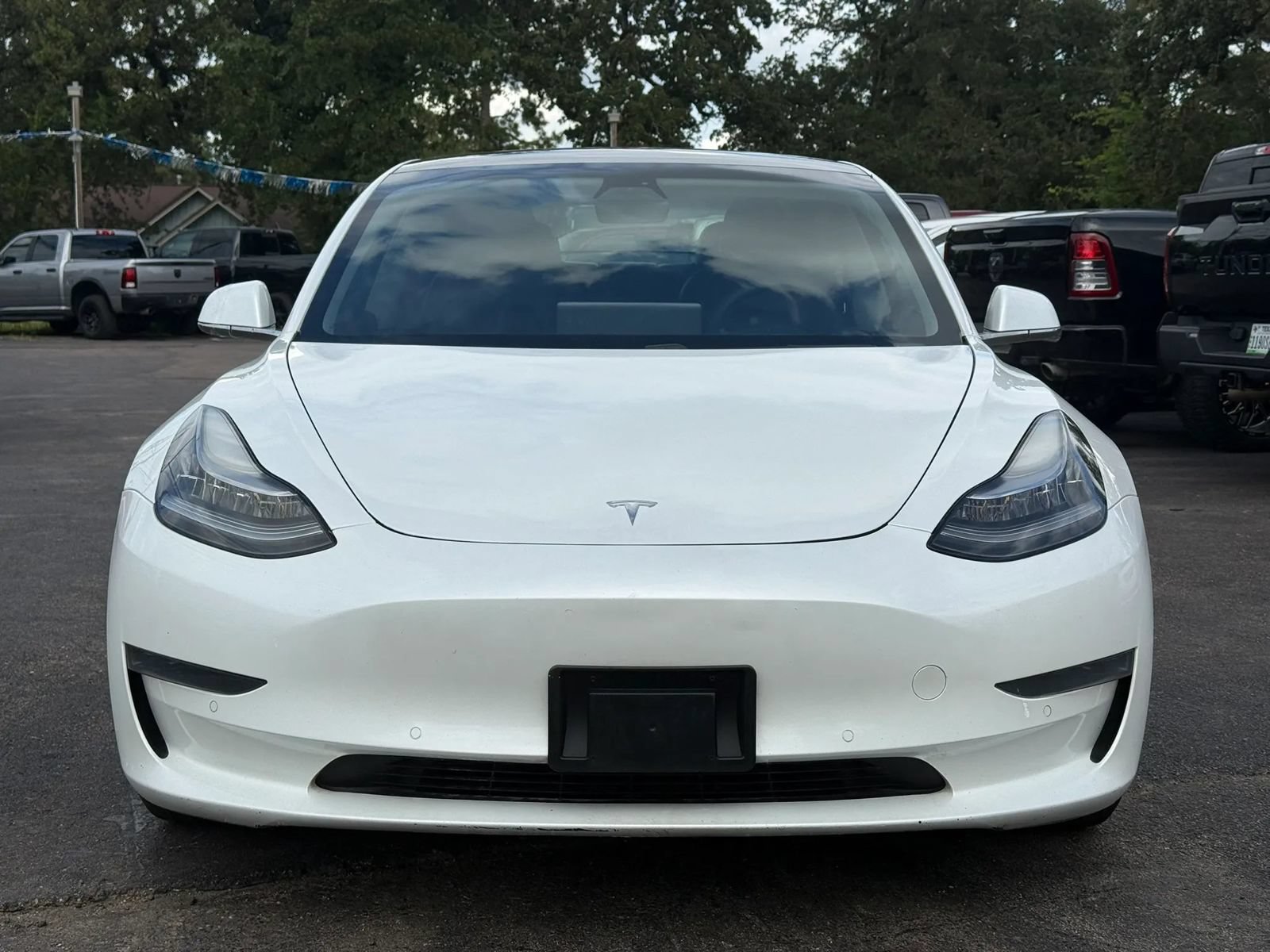 Used 2020 Tesla Model 3 Standard Range RWD image 3