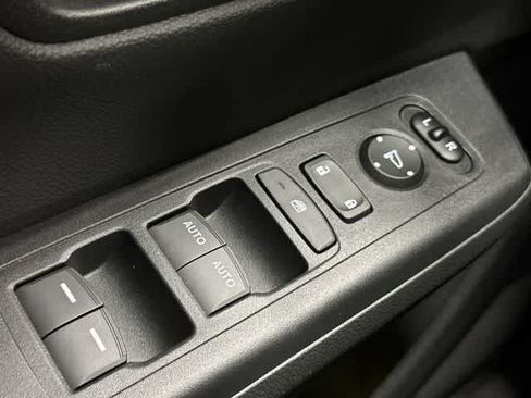 Used 2026 Honda CR-V EX image 19
