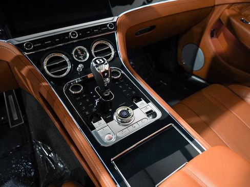 Used 2022 Bentley Continental GT image 13