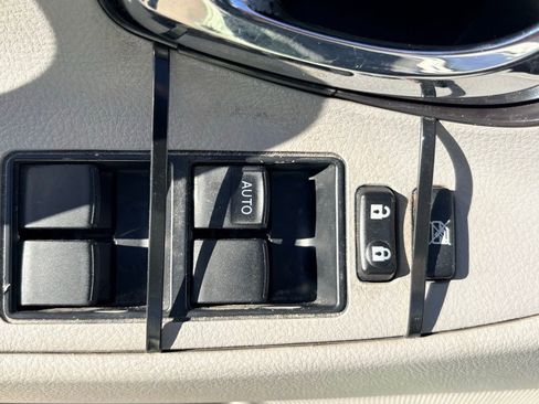 Used 2007 Toyota Camry Hybrid image 18