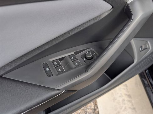 New 2026 Volkswagen Jetta SE image 11