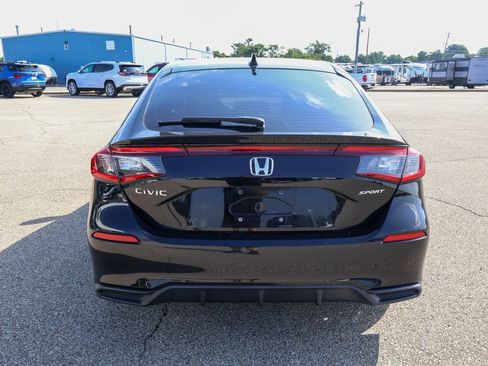 Used 2022 Honda Civic Sport image 4
