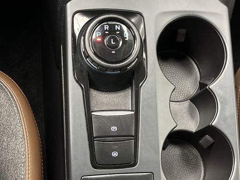 Used 2024 Ford Bronco Sport Outer Banks w/ Tech Package image 25