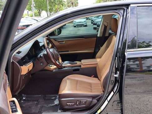 Used 2017 Lexus ES 350 w/ Luxury Package FWD image 31