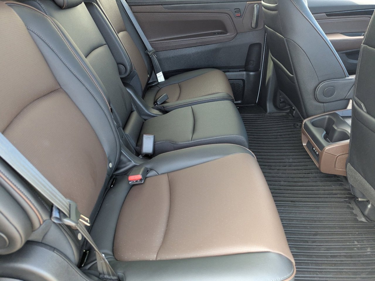 New 2027 Honda Odyssey Elite image 8