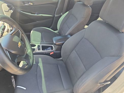Used 2017 Chevrolet Cruze LS FWD image 15