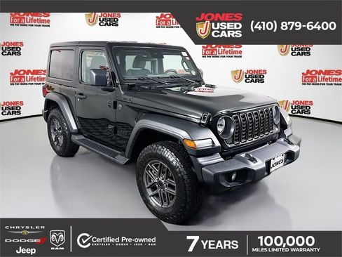 Used 2025 Jeep Wrangler Sport image 1