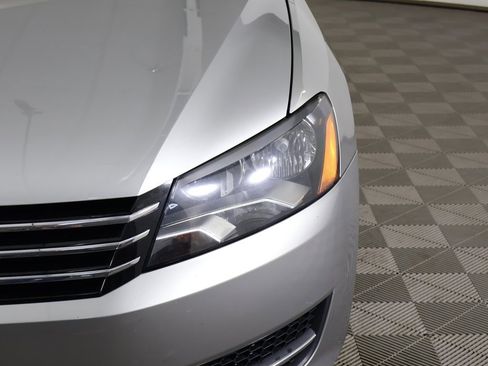 Used 2013 Volkswagen Passat 2.5 SE image 11