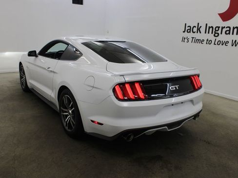 Used 2017 Ford Mustang GT Premium RWD image 3