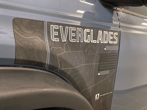 Used 2023 Ford Bronco Everglades image 19