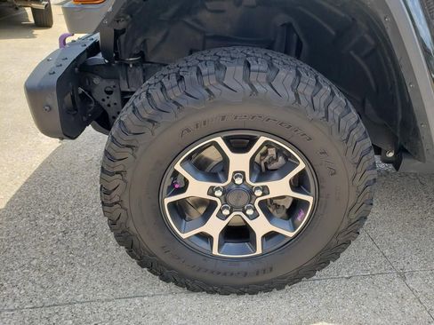 Used 2019 Jeep Wrangler Unlimited Rubicon image 42