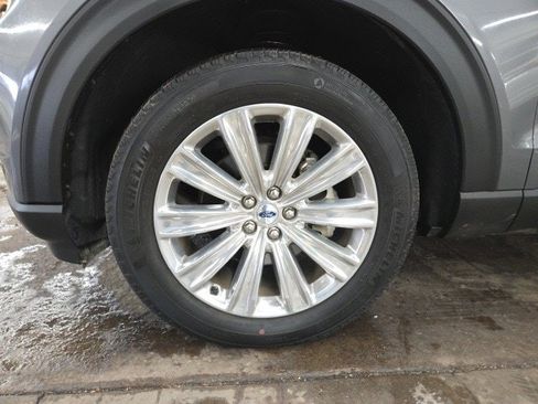 Used 2022 Ford Explorer Limited w/ Limited Technology Package image 6