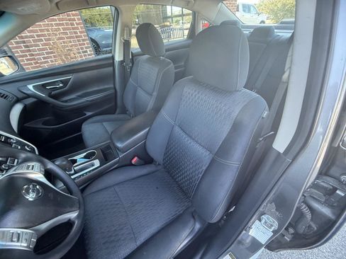 Used 2016 Nissan Altima 2.5 S w/ Power Driver Seat Package FWD image 13
