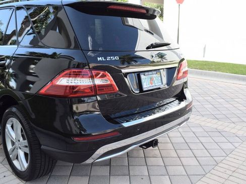 Used 2015 Mercedes-Benz ML 250 BlueTEC 4MATIC image 18
