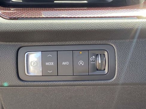 Used 2026 Chevrolet Traverse Z71 w/ LPO, Floor Liner Package AWD/4WD image 29